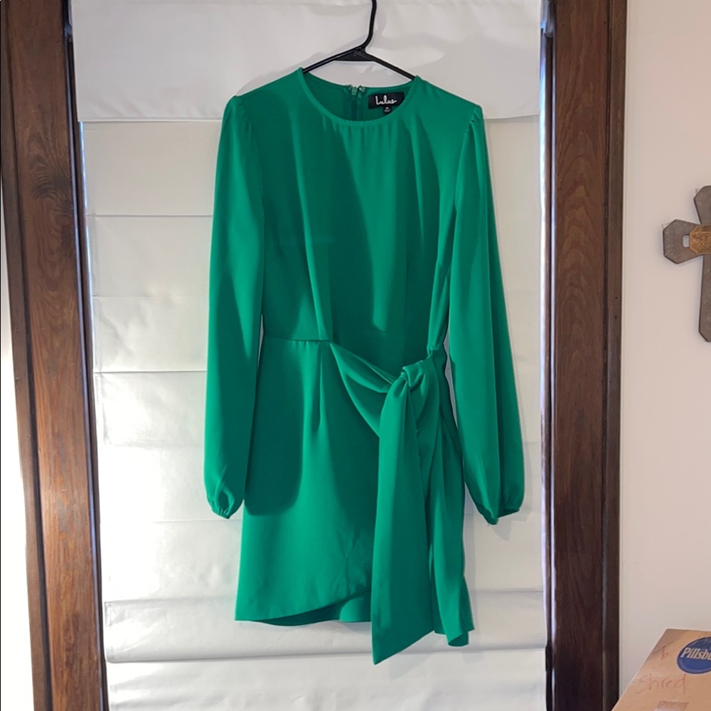 ☘️ Lulu's Green Long Sleeve Dress